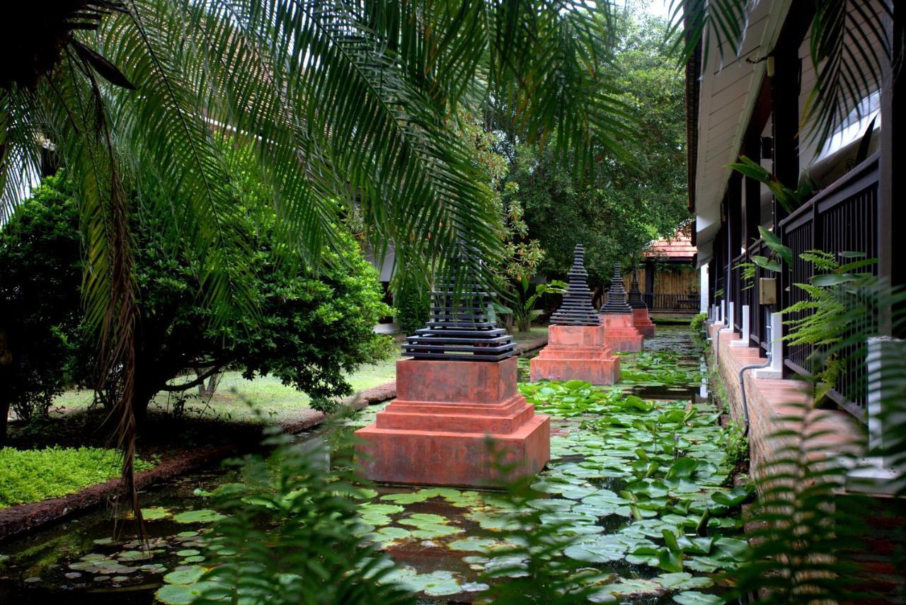 Tharaburi Resort Sukhothai Exterior photo