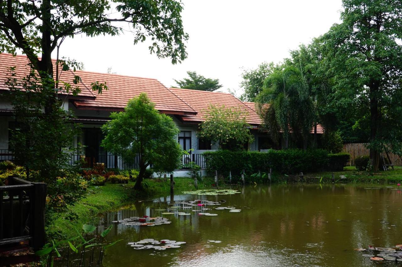 Tharaburi Resort Sukhothai Exterior photo